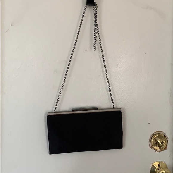 La Regale Handbags - Chain strap evening purse La Regale Handbags - Chain strap evening purse